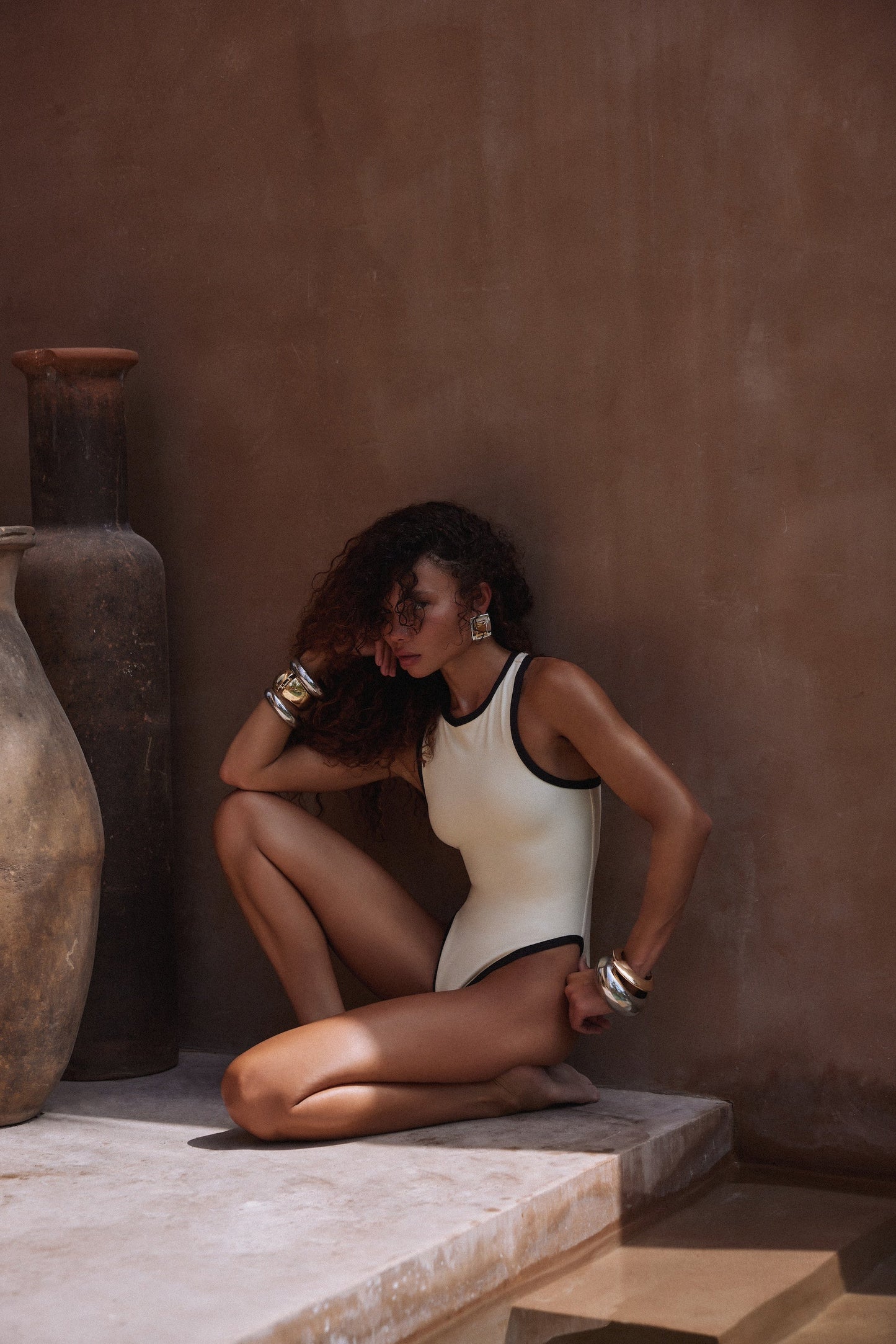 Flaw One Piece (Cream/Black)